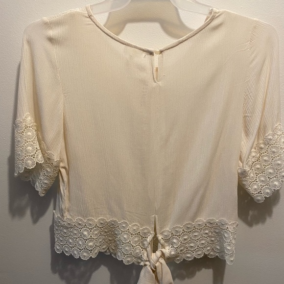 Off White Lacy Top - Picture 2 of 3